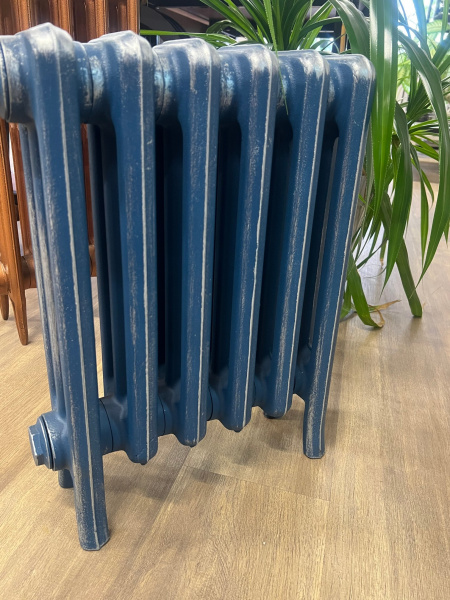 Радиатор чугунный РАДИМАКС Loft 350, 6 секций, синий с серебром, напольное исполнение, LF 350-6s ЛИКВИДАЦИЯ