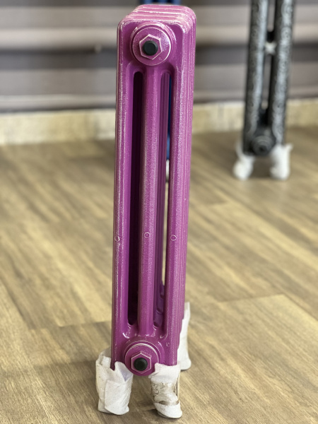 Радиатор чугунный РАДИМАКС Loft 500, 4 секции, фиолетовый с серебряной патиной и покрытием глянцевым лаком, напольное исполнение, LF 500-4s ЛИКВИДАЦИЯ