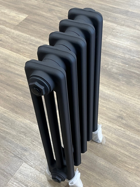 Радиатор чугунный РАДИМАКС Loft 500, 5 секций, черный матовый, напольное исполнение, LF 500-5s ЛИКВИДАЦИЯ