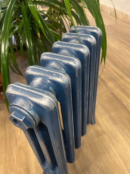 Радиатор чугунный РАДИМАКС Loft 350, 6 секций, синий с серебром, напольное исполнение, LF 350-6s ЛИКВИДАЦИЯ