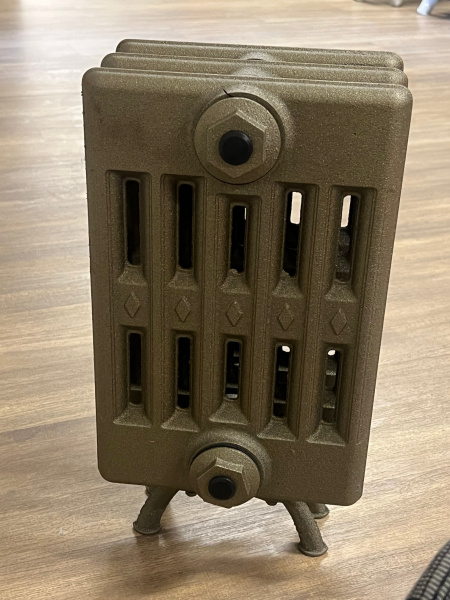 Радиатор чугунный RETROstyle VERDUN 270, 3 секции, античное золото, напольное исполнение, RETROstyle RS-VERDUN-270-3s ЛИКВИДАЦИЯ