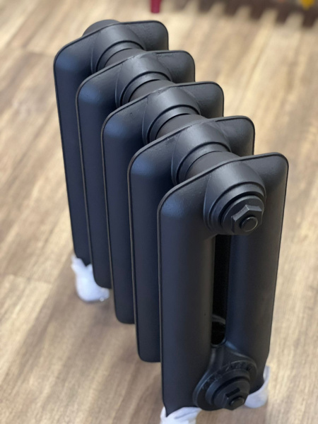 Радиатор чугунный РАДИМАКС WINDSBOLD 350, 5 секций, черный матовый, напольное исполнение, WB 350-5s ЛИКВИДАЦИЯ